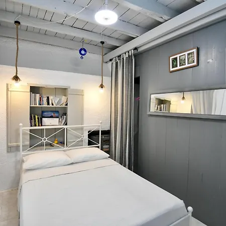 Penelope Garden House Old Town דירה