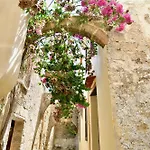 Appartement Penelope Garden House Old Town Rhodes City
