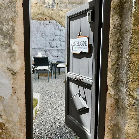 Apartamento Penelope Garden House Old Town *