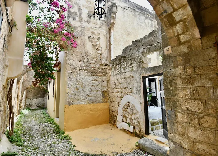 Penelope Garden House Old Town