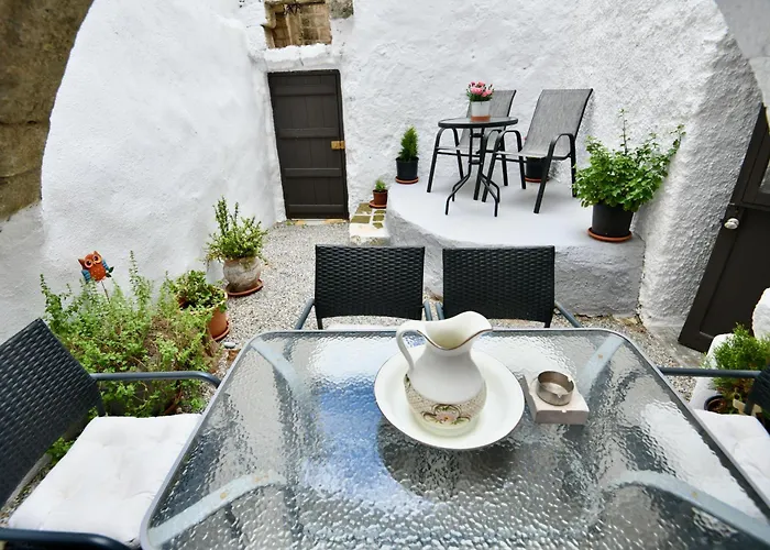Penelope Garden House Old Town Apartman *